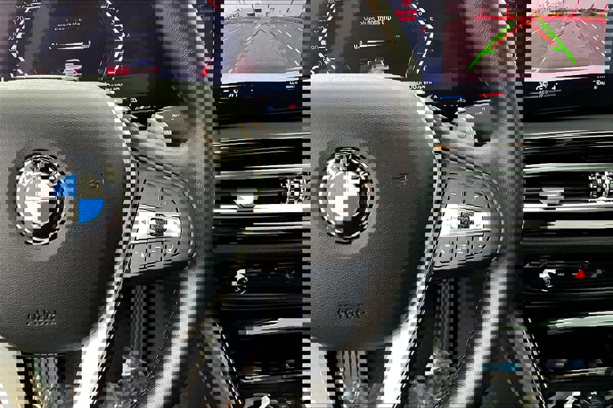 Used 2023 BMW 230i Coupe w/ Convenience Package image 18