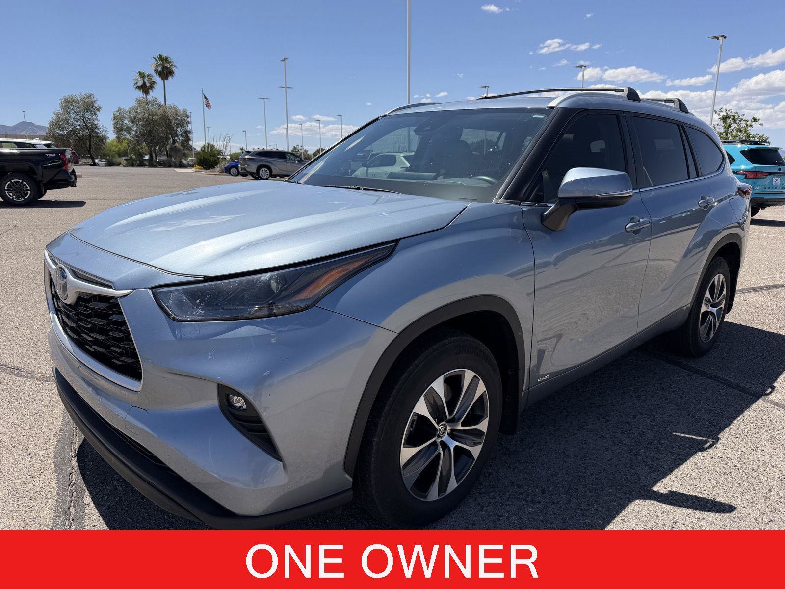 Used 2024 Toyota Highlander XLE AWD/4WD video 1