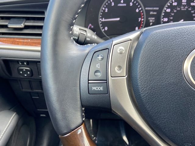 Used 2015 Lexus ES 350 w/ Luxury Package image 19