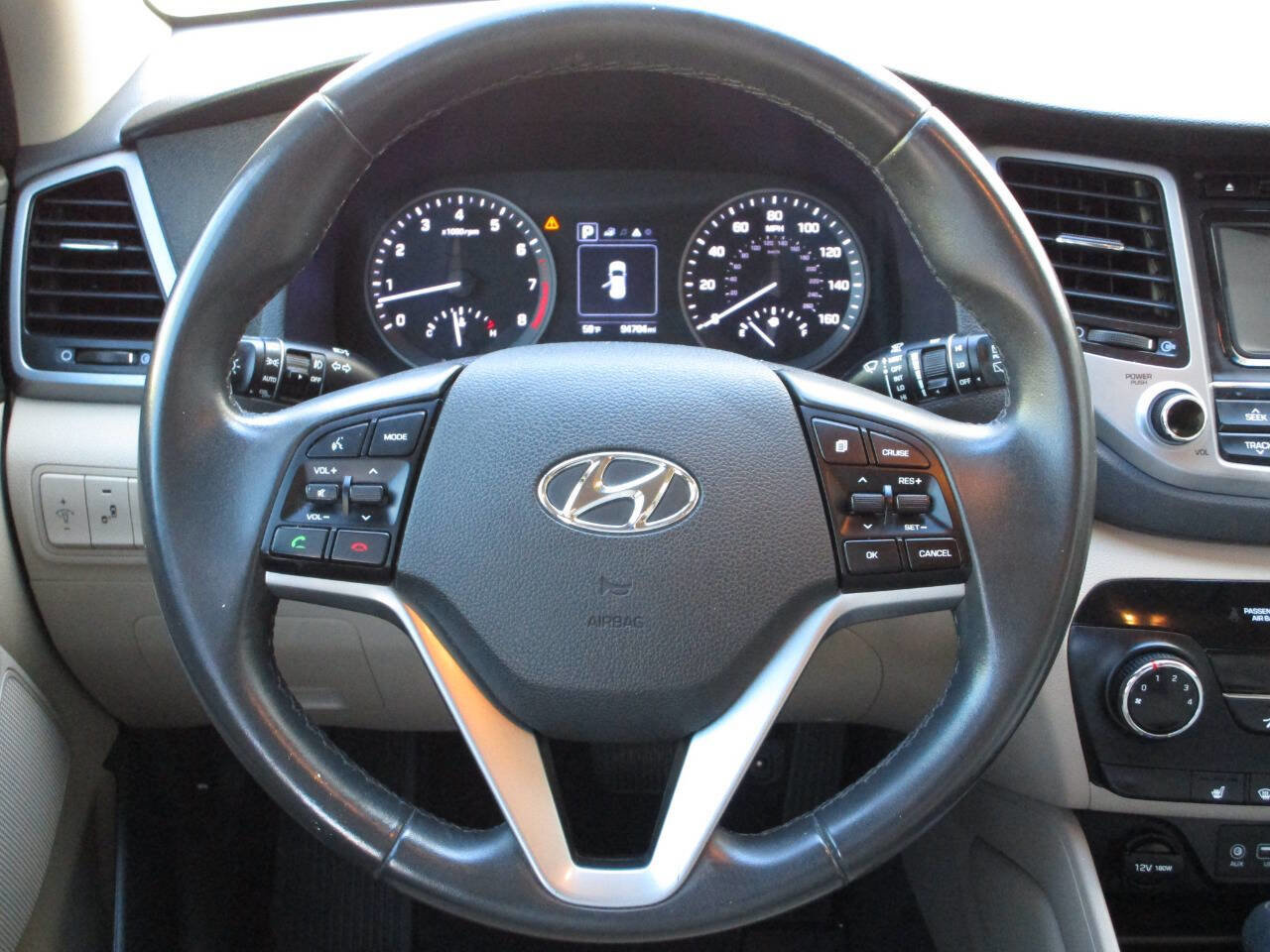 Used 2016 Hyundai Tucson Sport image 14