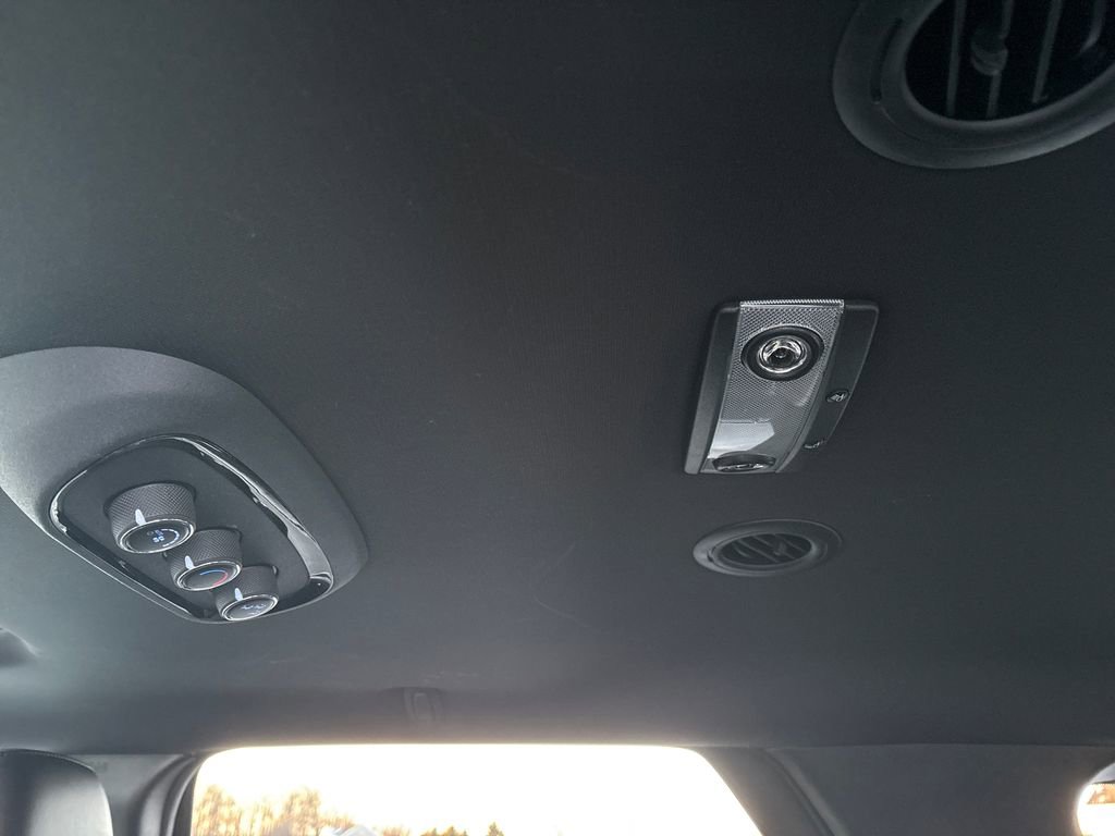 Used 2024 Dodge Durango GT image 19