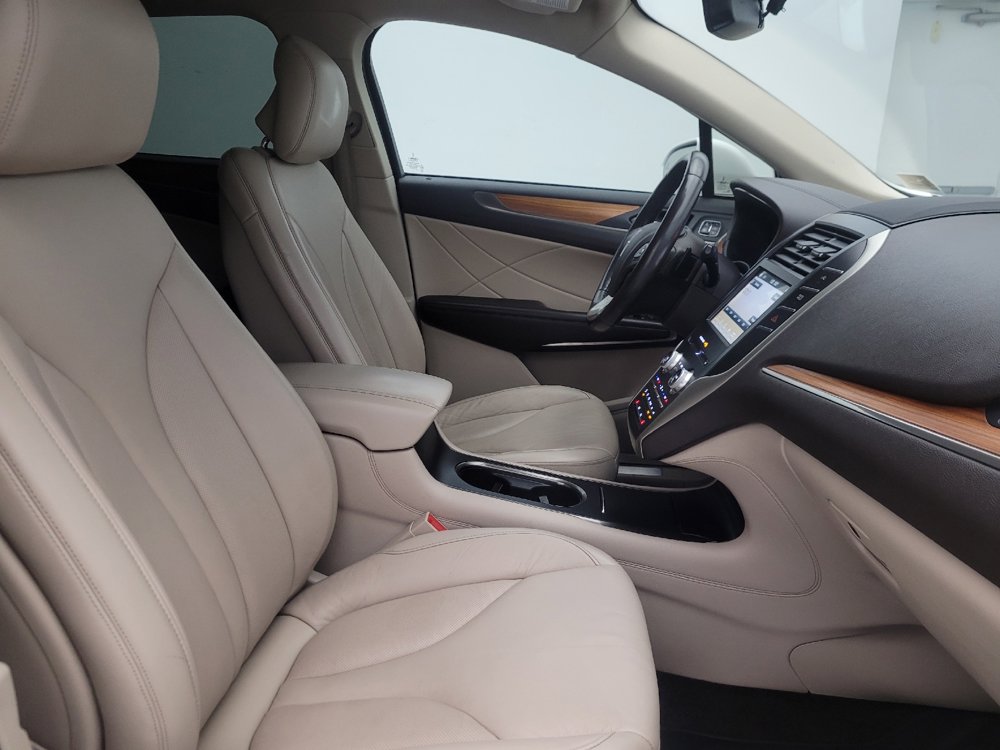 Used 2018 Lincoln MKC Select w/ Select Plus Package FWD image 18