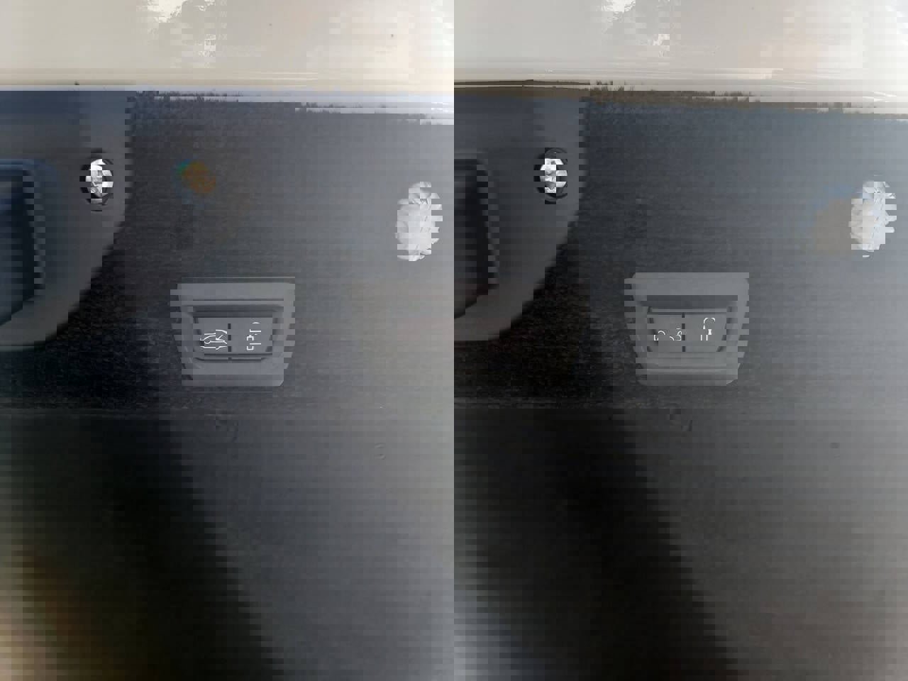 Used 2015 Rolls-Royce Ghost image 39