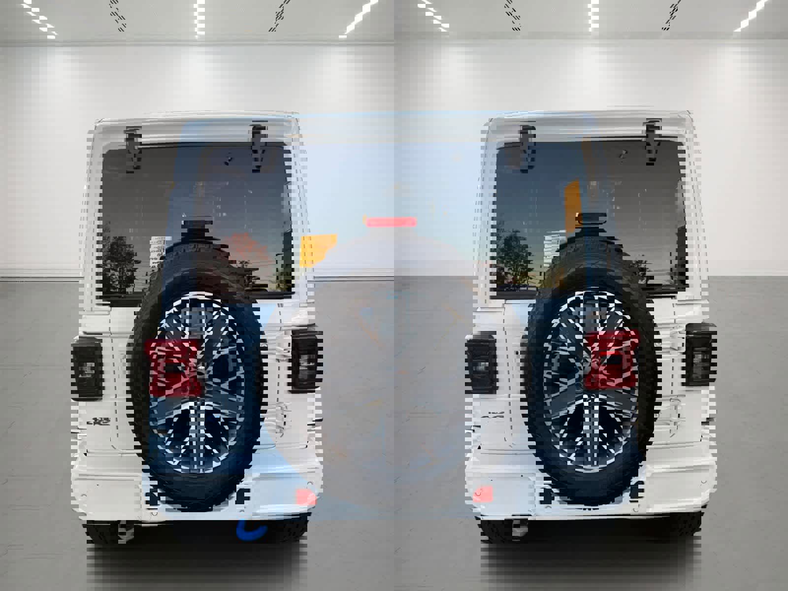 Used 2023 Jeep Wrangler Unlimited Sahara image 5