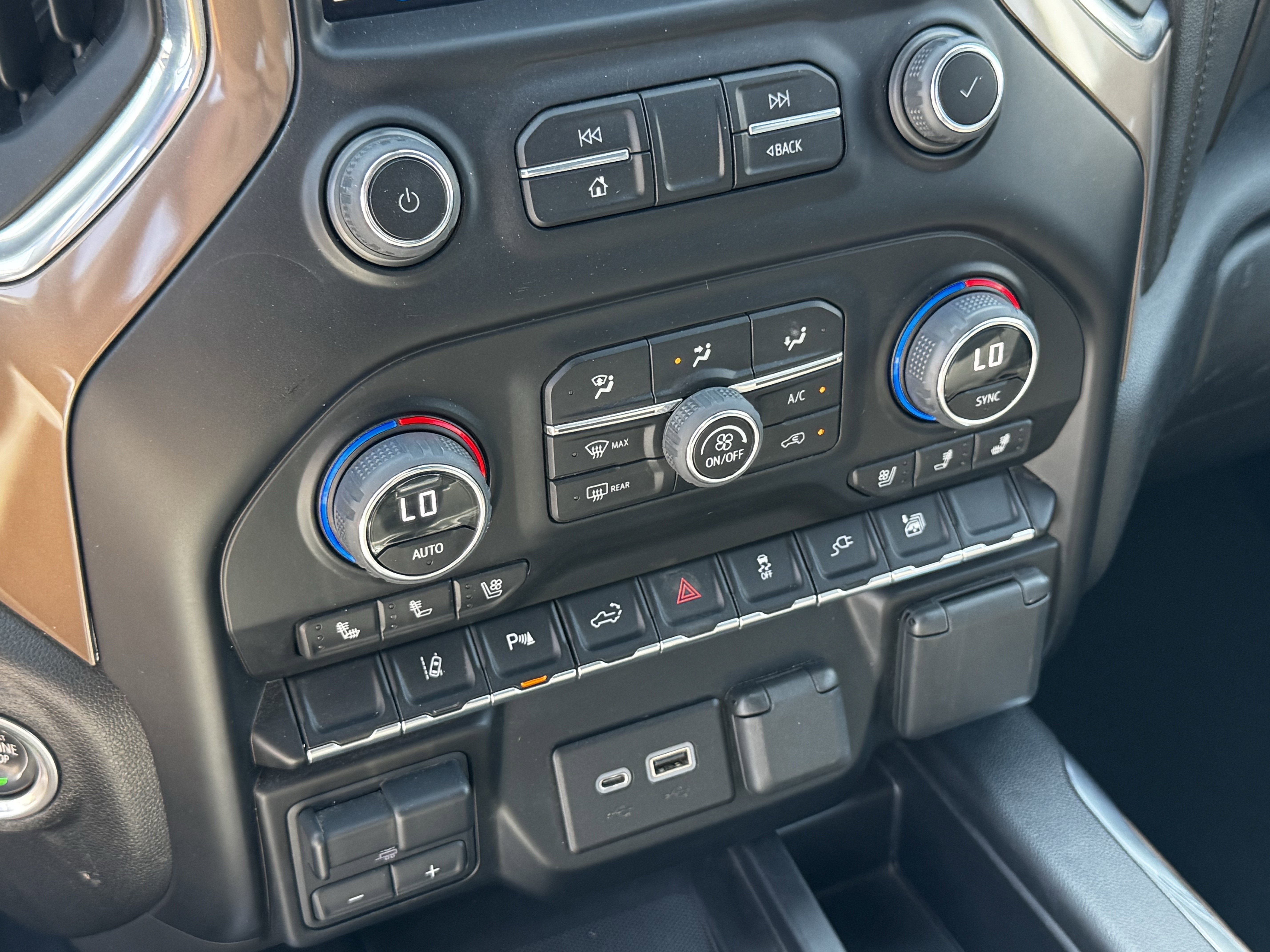 Used 2023 Chevrolet Silverado 2500 High Country image 20