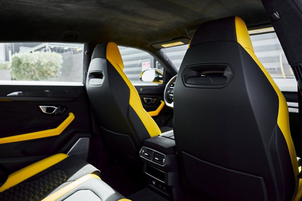 Used 2021 Lamborghini Urus image 39