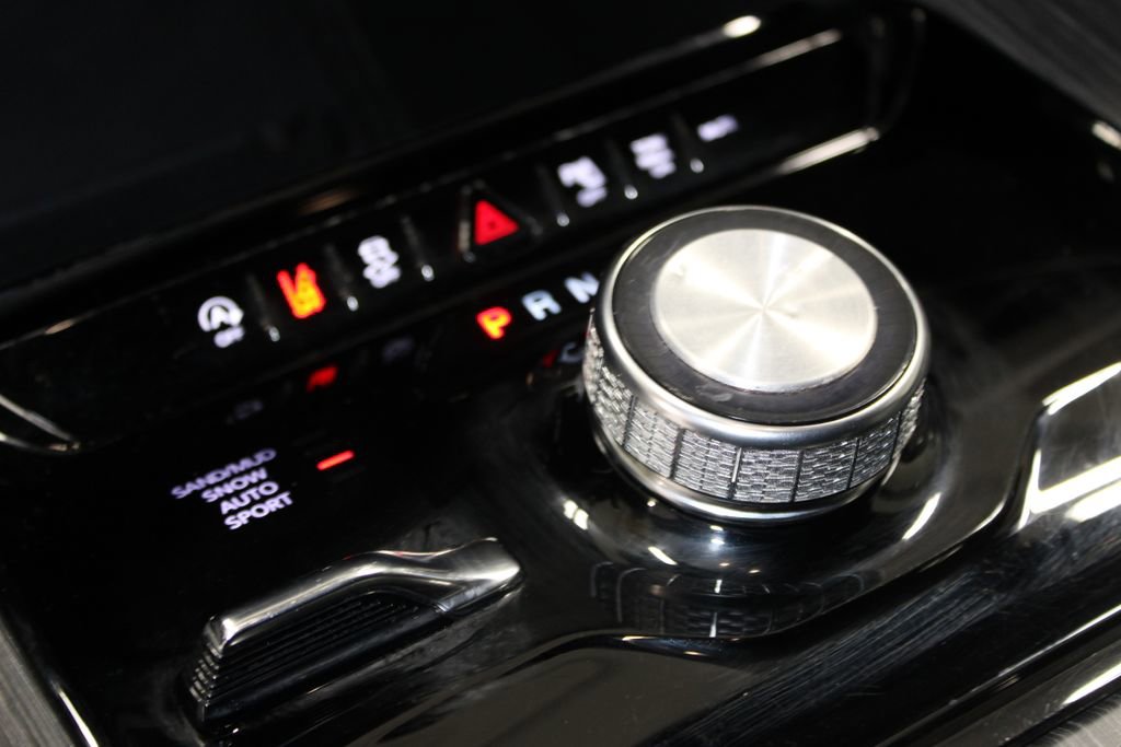 Used 2023 Jeep Wagoneer Series II image 47