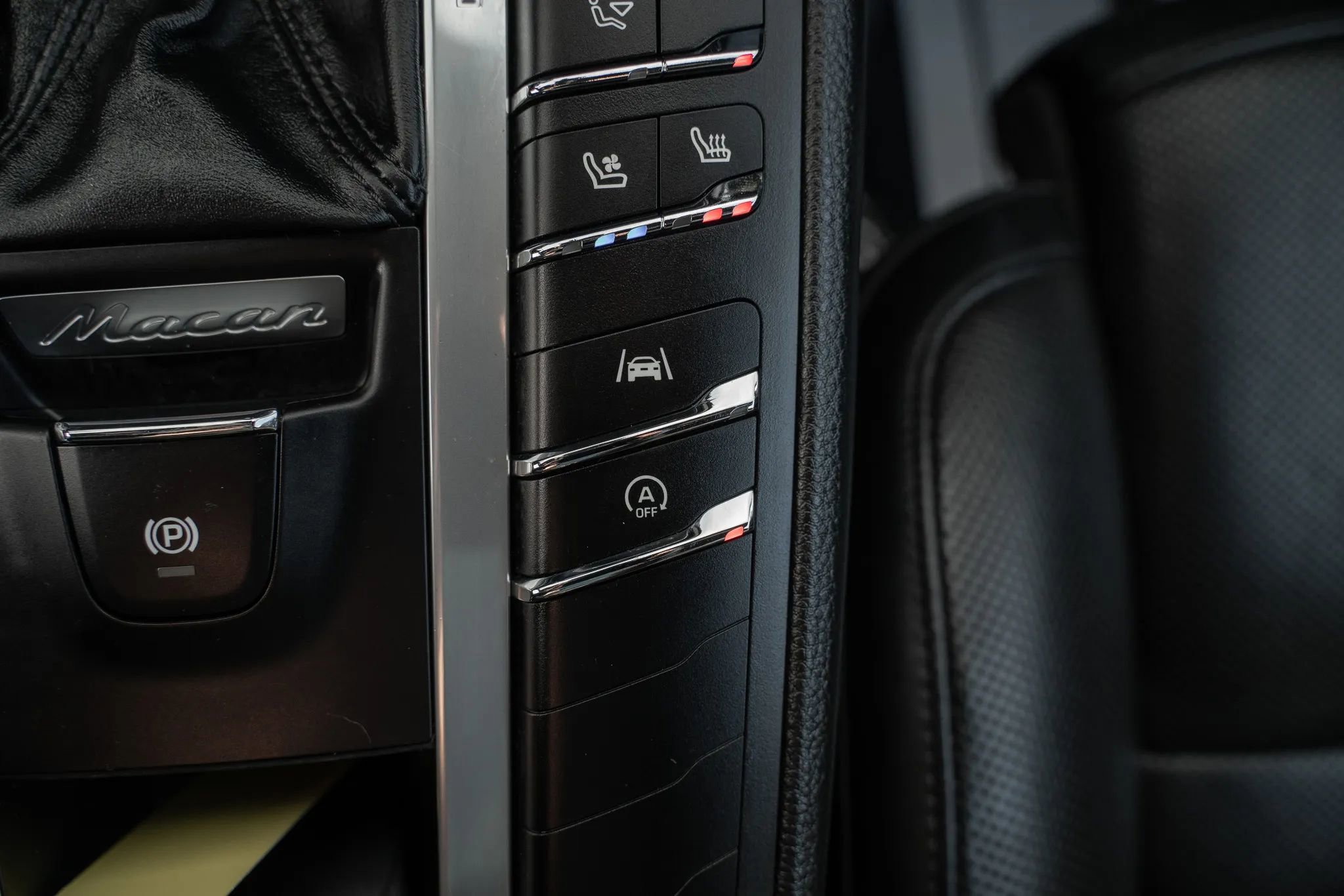 Used 2020 Porsche Macan S image 39