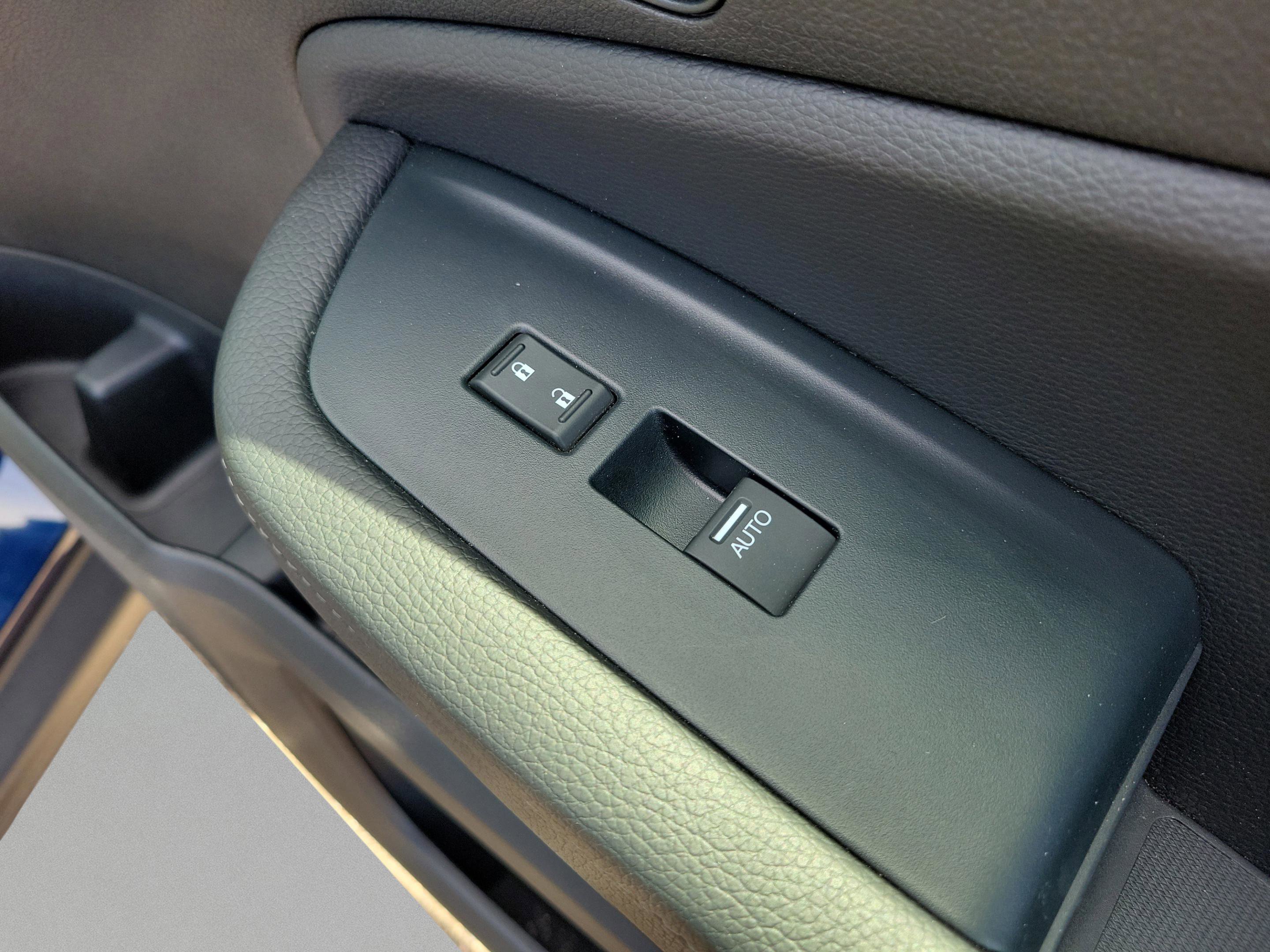 Used 2023 Honda Passport EX-L image 21