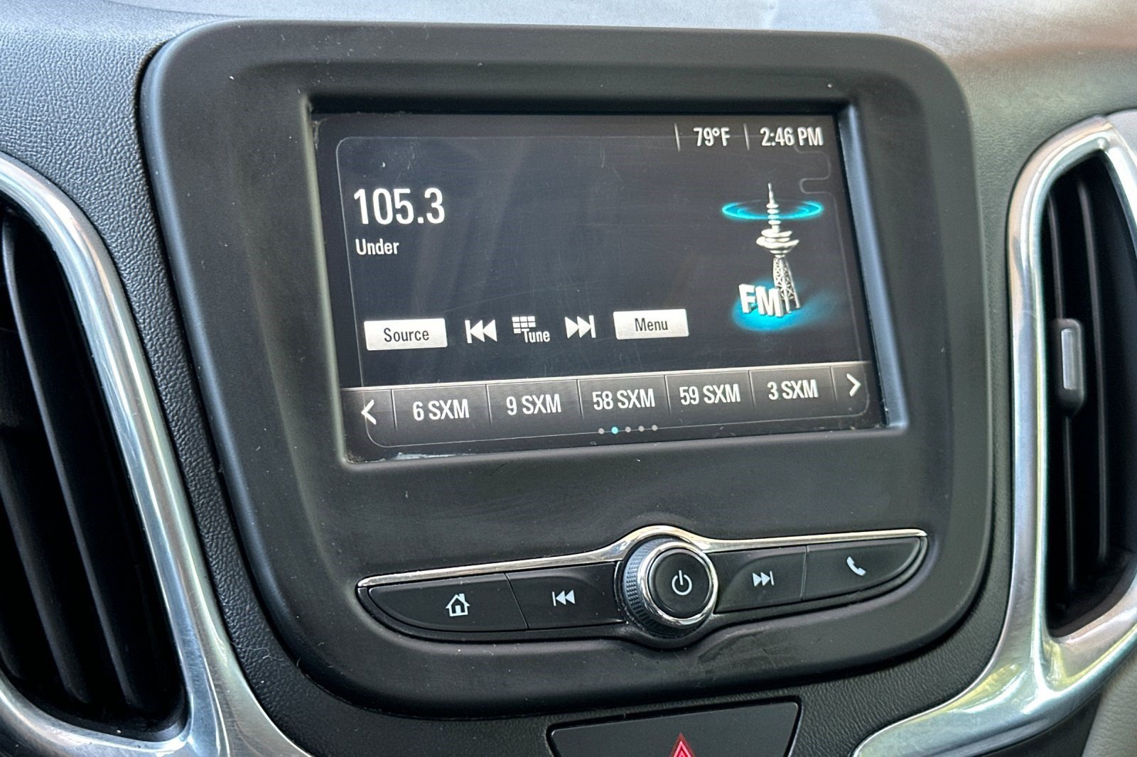 Used 2018 Chevrolet Equinox LS FWD image 22