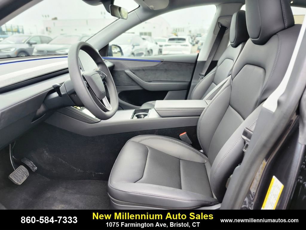 Used 2026 Tesla Model Y Long Range image 17