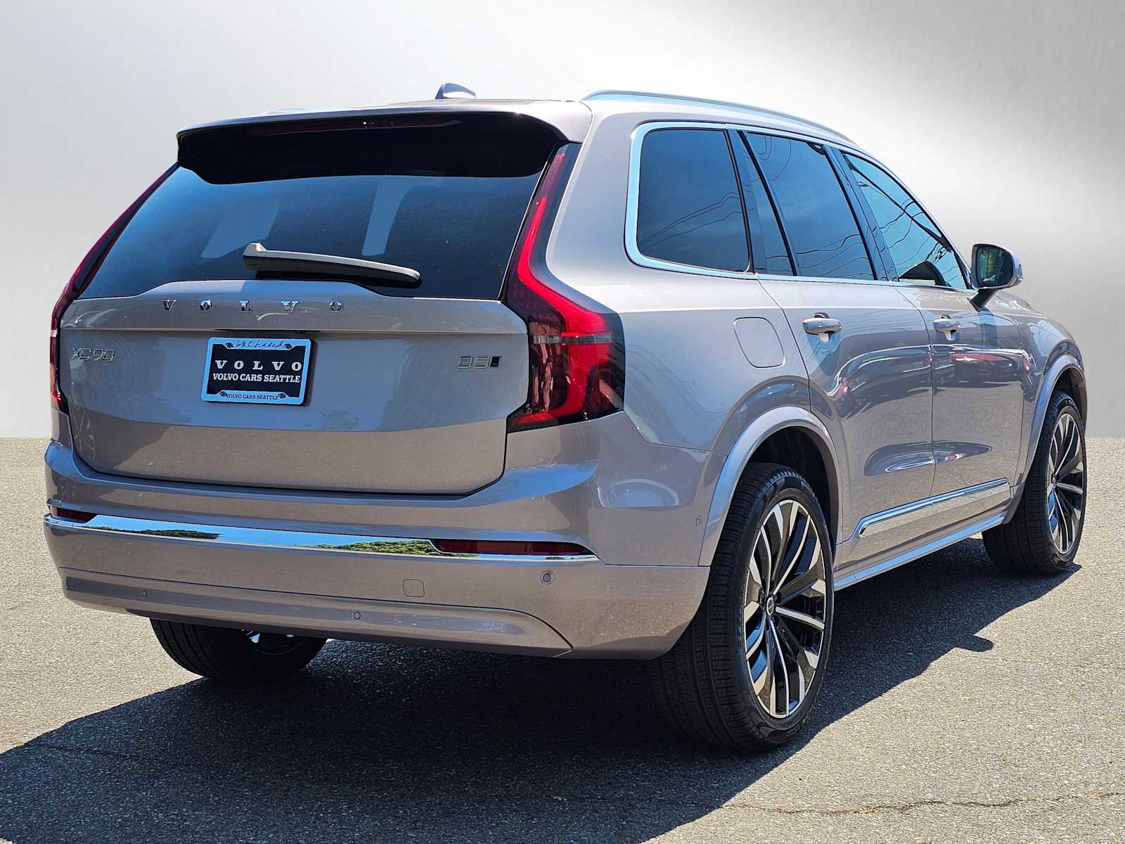 New 2026 Volvo XC90 B5 Plus image 7