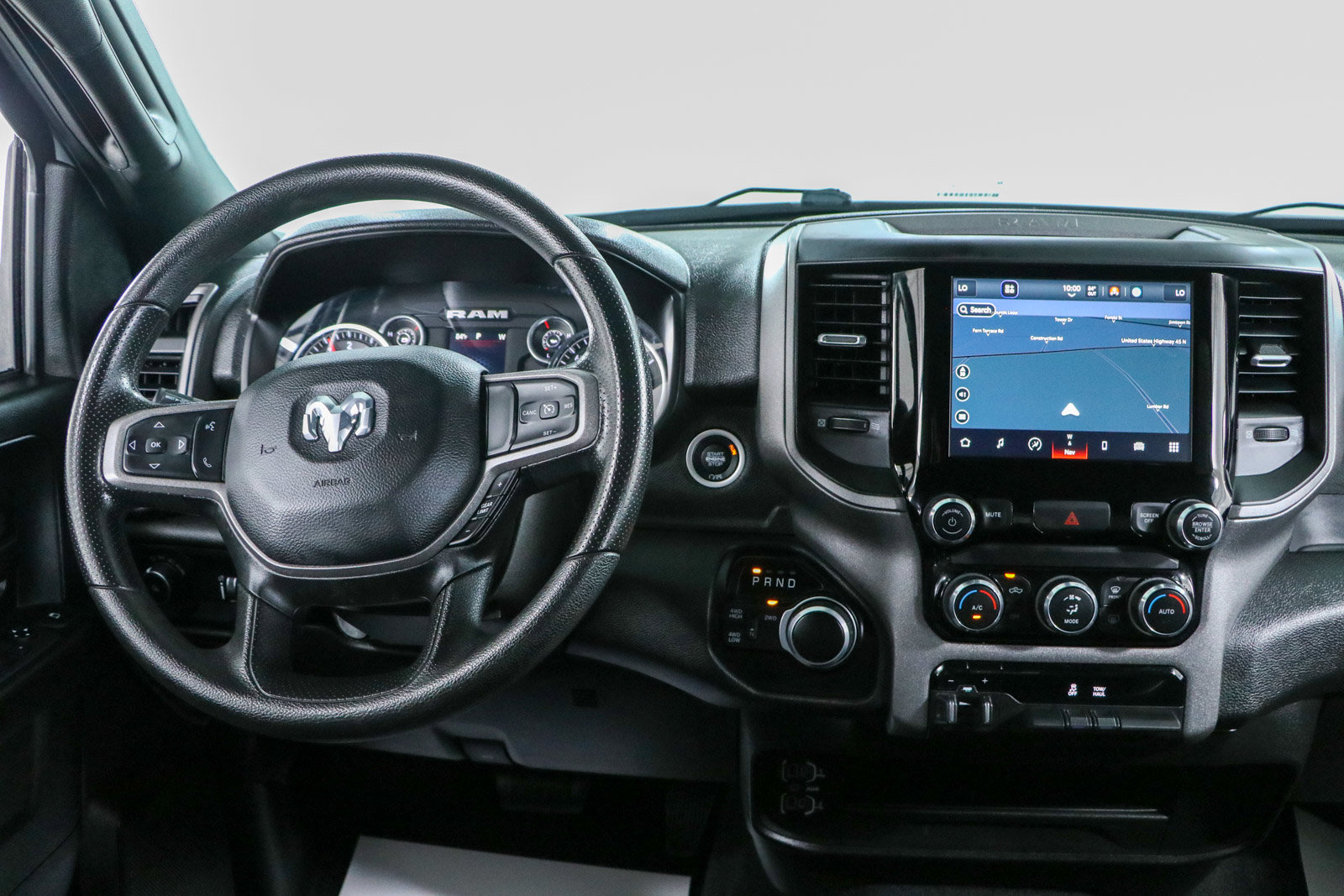 Used 2024 RAM 2500 Tradesman w/ Chrome Appearance Group AWD/4WD image 18