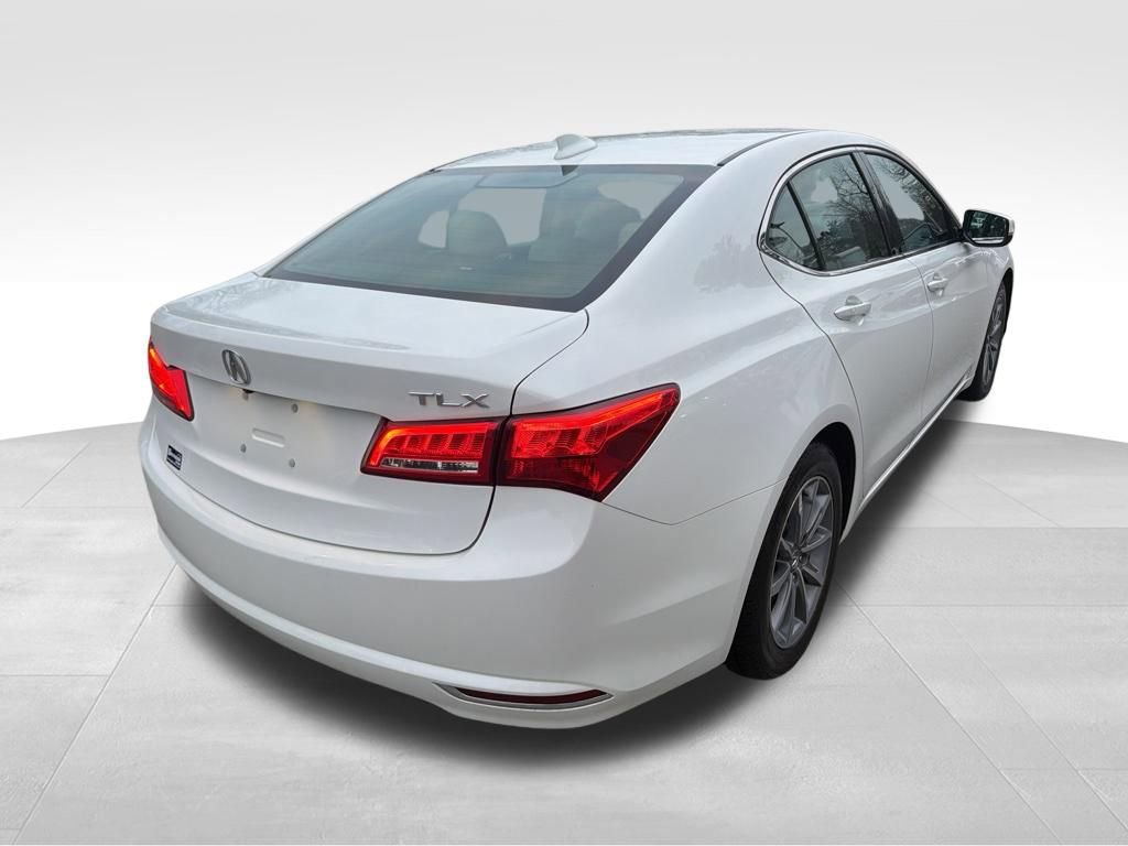 Used 2018 Acura TLX w/ Technology Package image 4