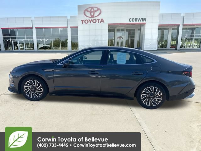 Used 2024 Hyundai Sonata SEL FWD image 2