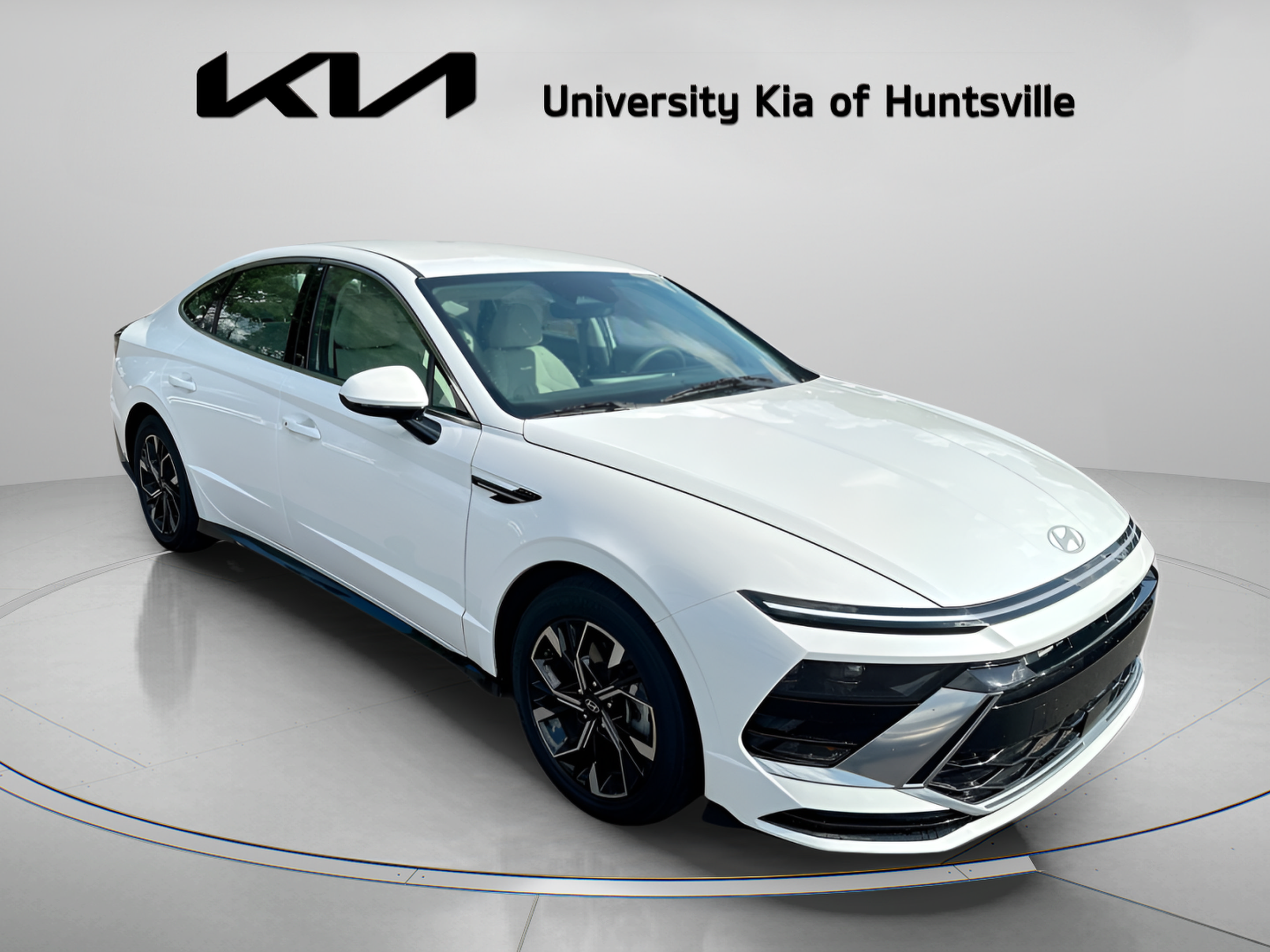 Used 2024 Hyundai Sonata SEL FWD image 2