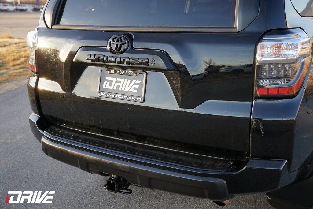 Used 2022 Toyota 4Runner TRD Off-Road Premium w/ Moonroof Package image 10