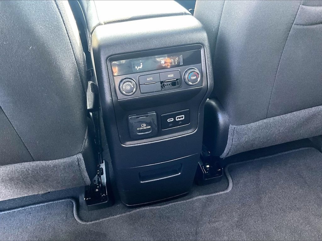 Used 2023 GMC Acadia SLE w/ Driver Convenience Package AWD/4WD image 29