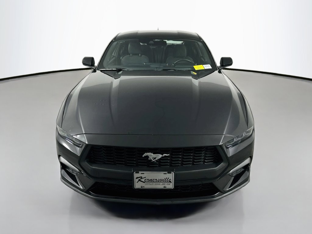 Used 2026 Ford Mustang Coupe RWD image 2