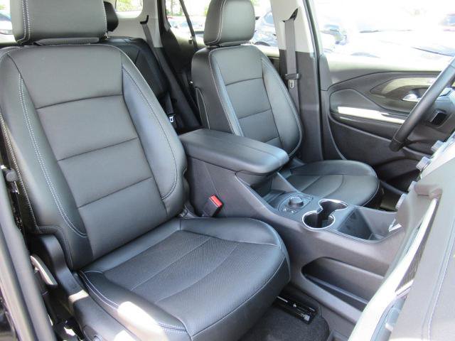 Used 2024 GMC Terrain SLT w/ Infotainment Package II AWD/4WD image 9