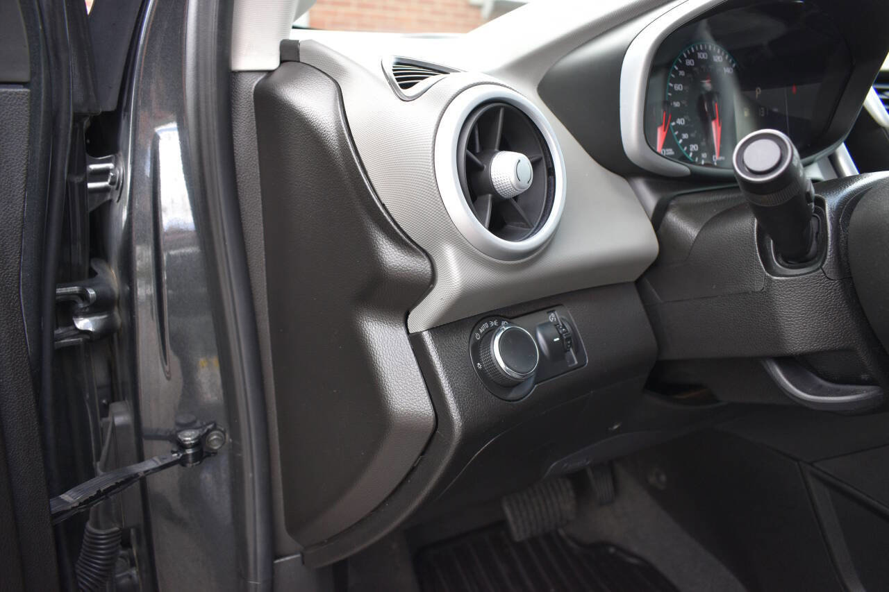 Used 2019 Chevrolet Sonic LT image 16
