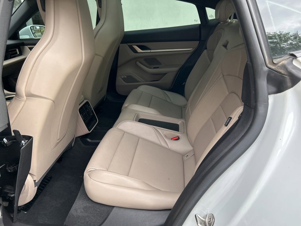 Used 2022 Porsche Taycan 4S image 15