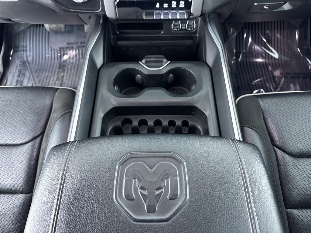 Used 2022 RAM 1500 Laramie AWD/4WD image 32