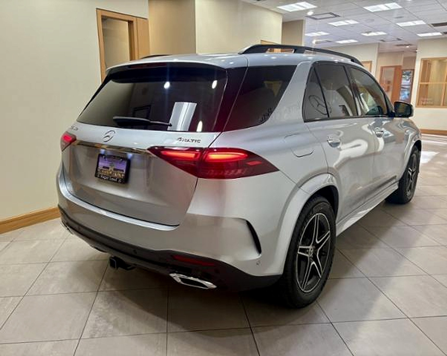 New 2026 Mercedes-Benz GLE 350 4MATIC image 5