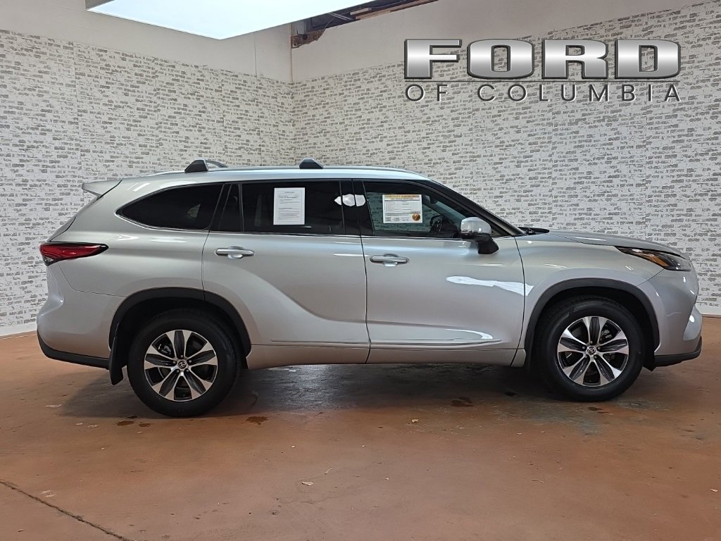 Used 2022 Toyota Highlander XLE image 8