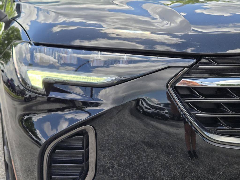Used 2022 Buick Envision Preferred w/ Sport Touring Package FWD image 3
