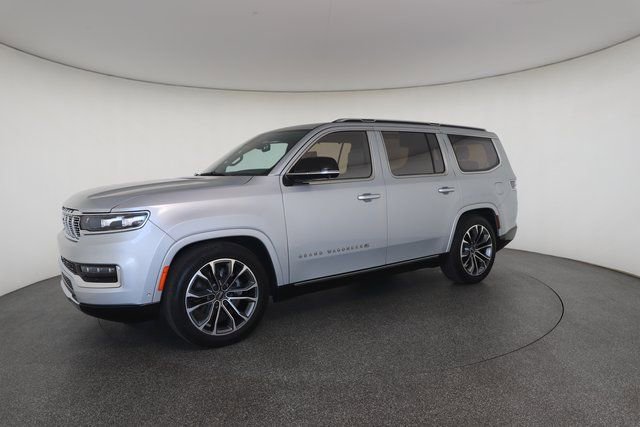 Used 2023 Jeep Grand Wagoneer Series III image 3