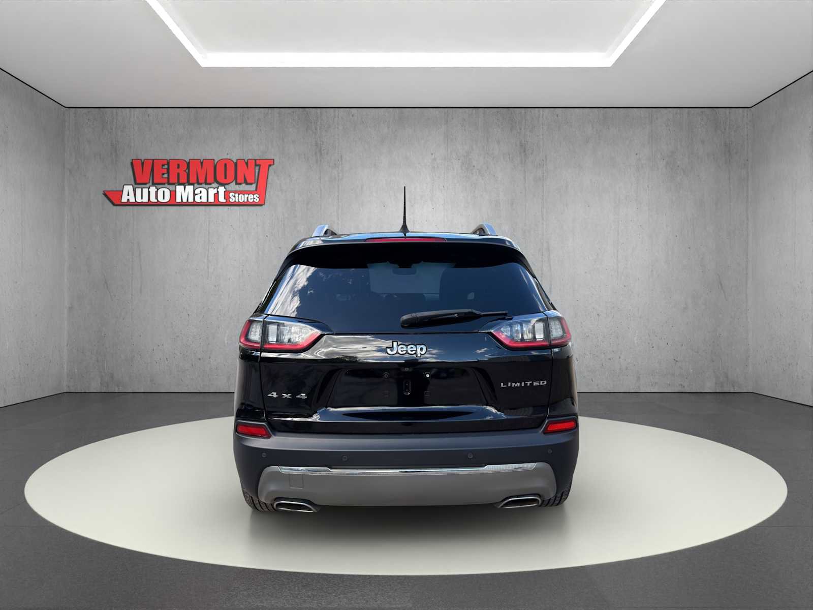 Used 2019 Jeep Cherokee Limited AWD/4WD image 6