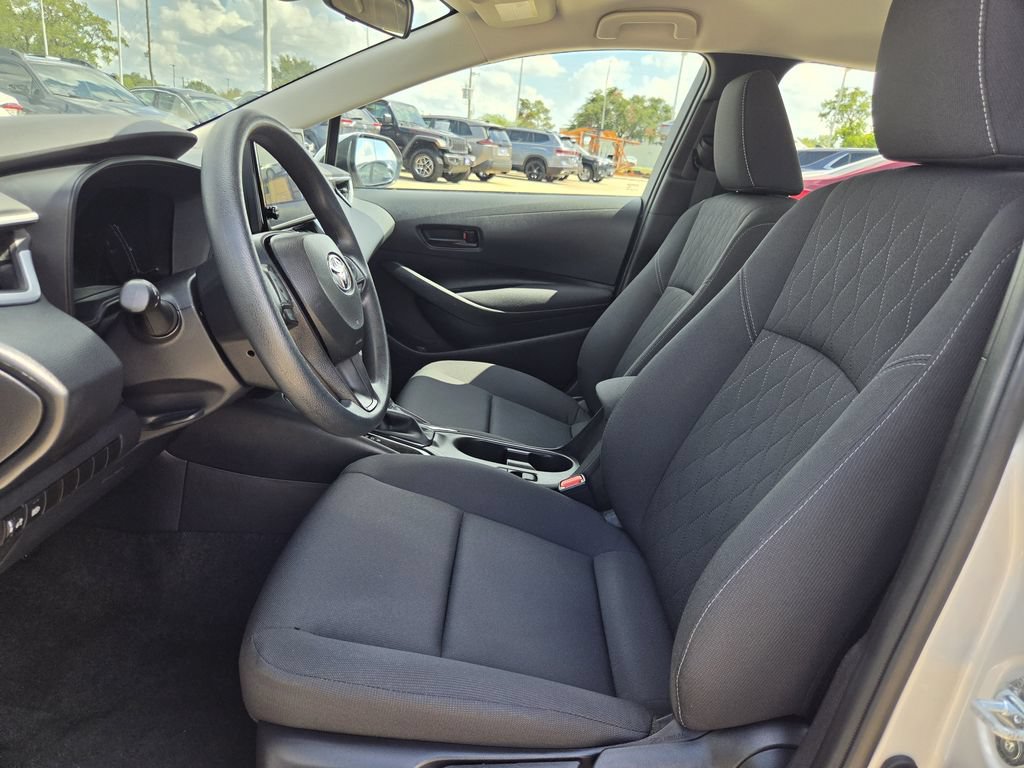 Used 2026 Toyota Corolla LE FWD image 26