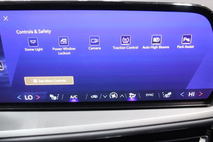 Certified 2024 Chevrolet Traverse LS image 47