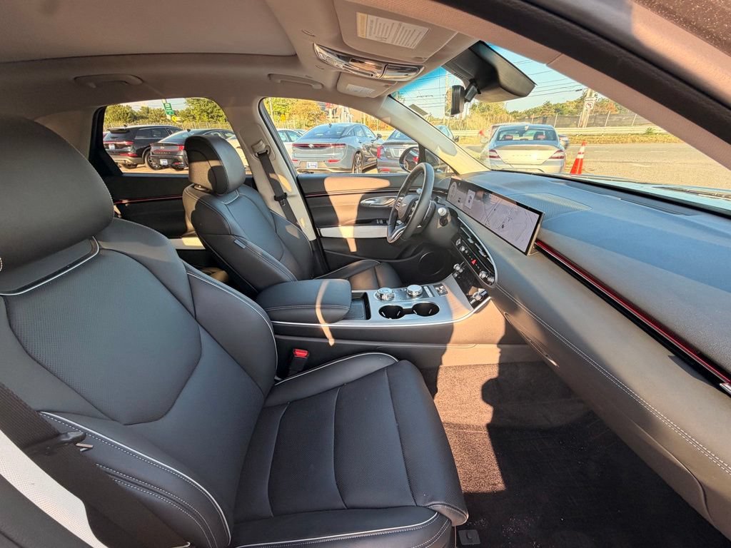 Used 2026 Genesis GV70 2.5T Advanced AWD/4WD image 20
