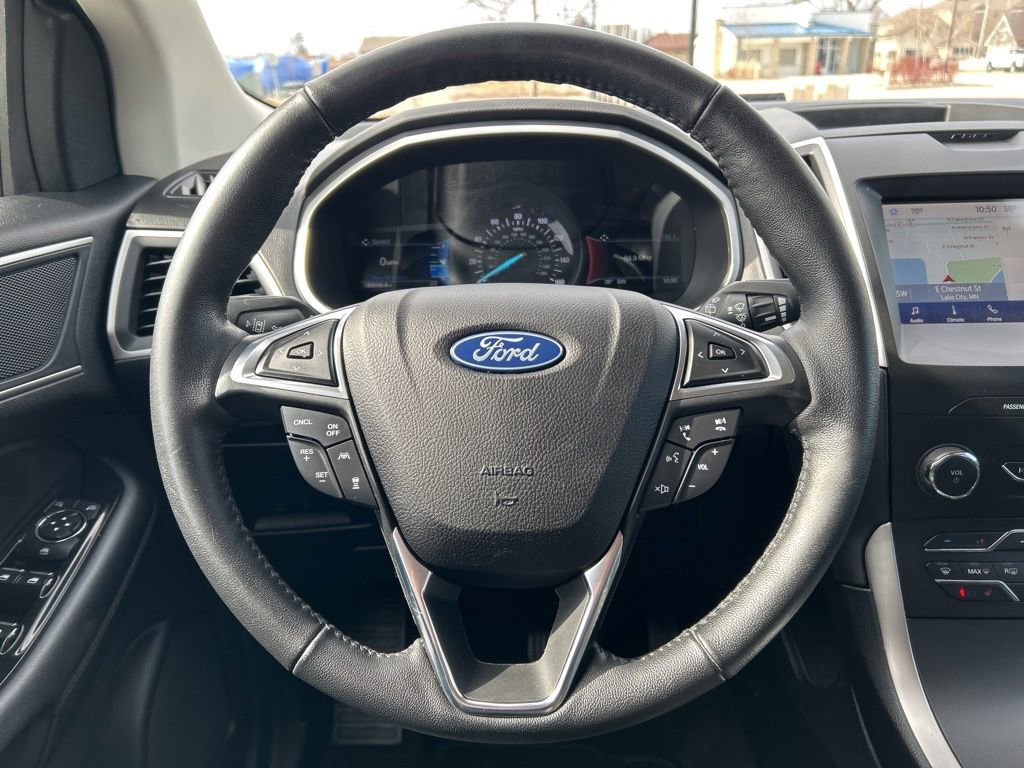 Used 2020 Ford Edge SEL image 12