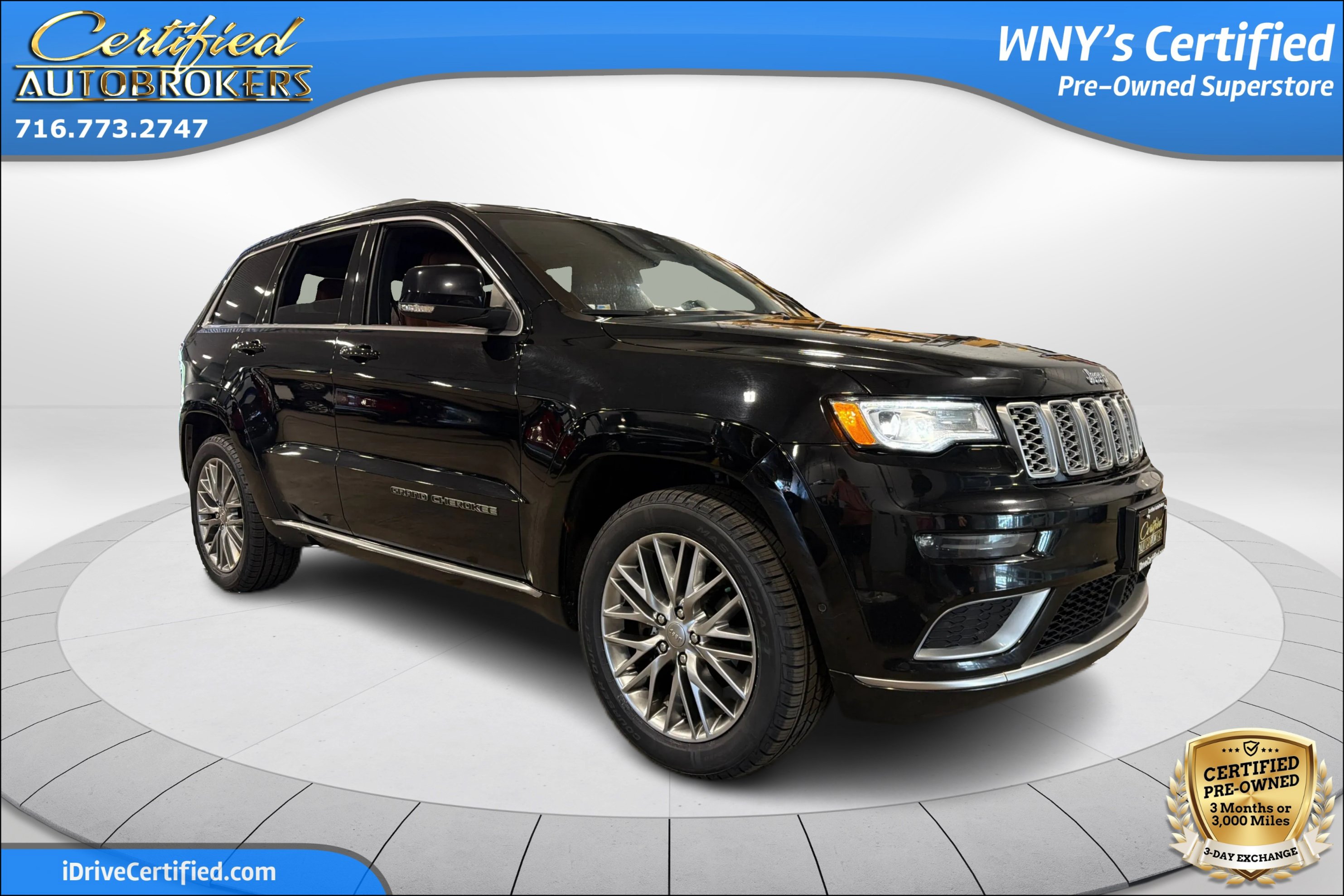 Used 2017 Jeep Grand Cherokee Summit w/ Platinum Series Group AWD/4WD image 4