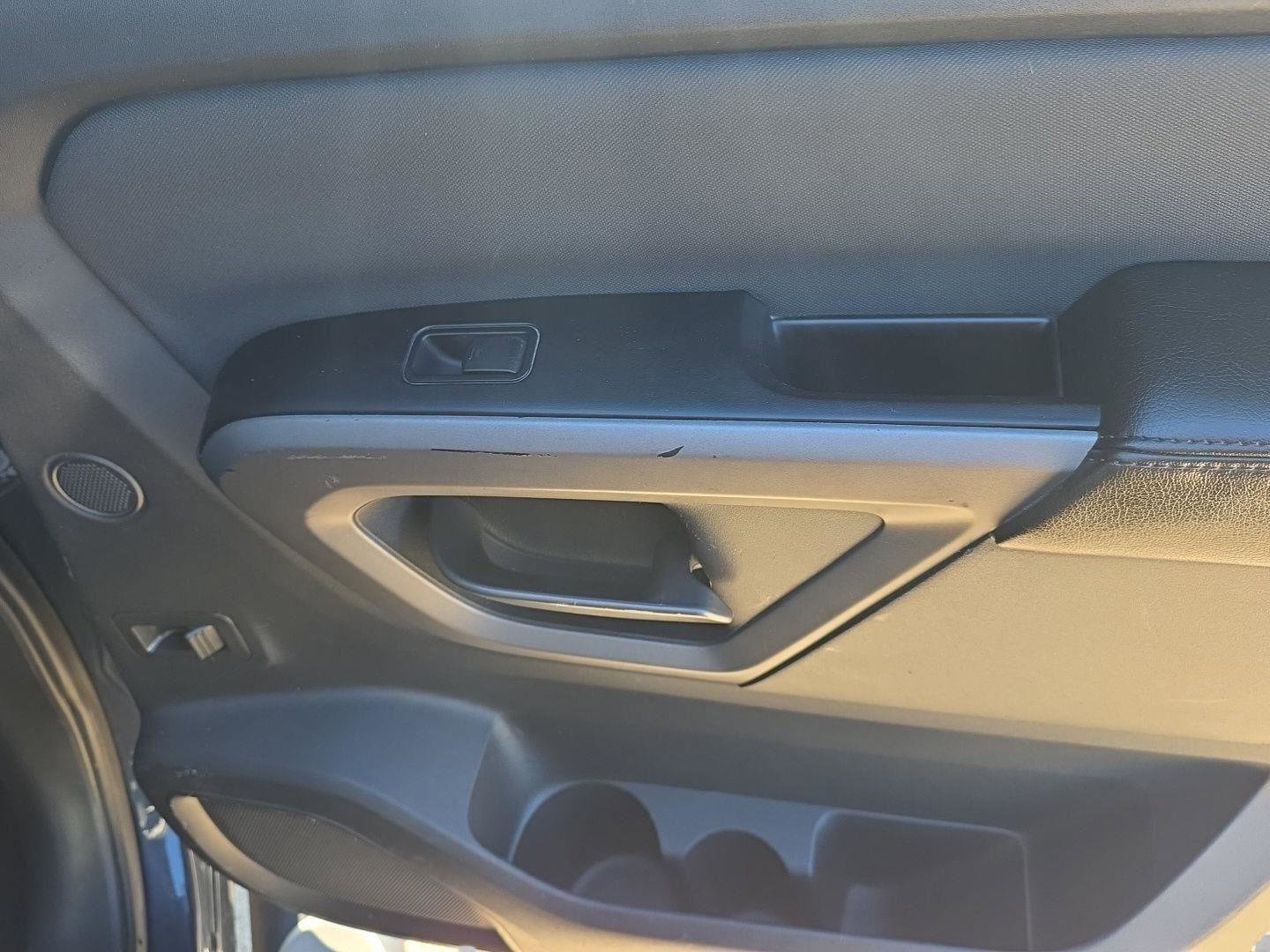 Used 2015 Nissan Titan SV w/ SV Value Truck Package image 28