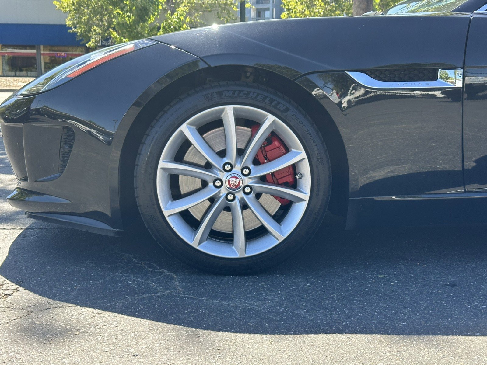 Used 2015 Jaguar F-TYPE S RWD image 13