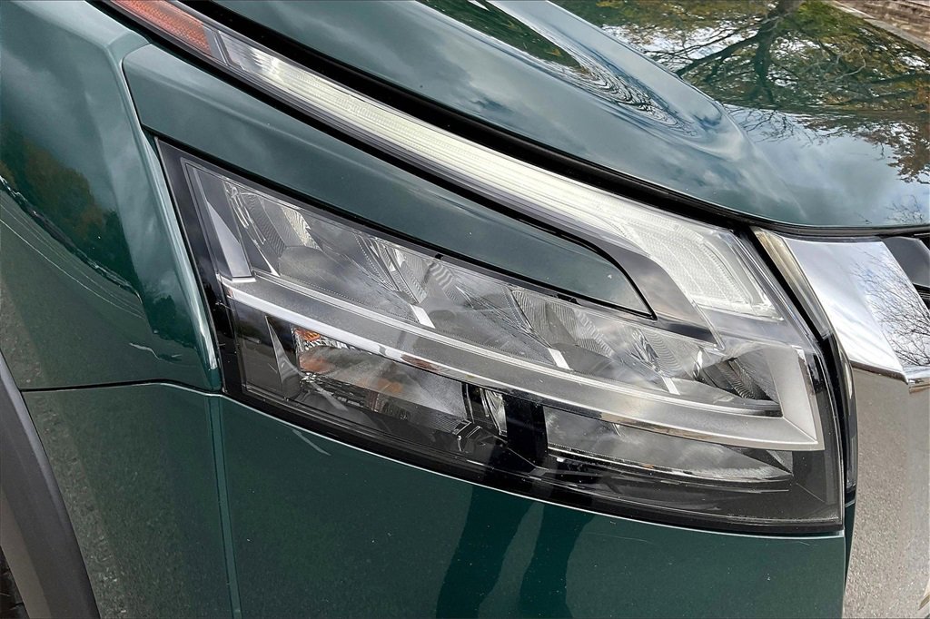 Used 2022 Nissan Pathfinder SL image 25