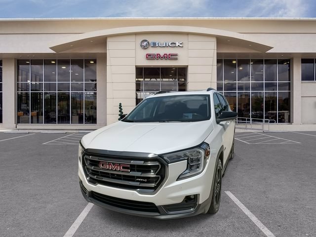 Certified 2022 GMC Terrain AT4 w/ Infotainment Package II AWD/4WD image 5