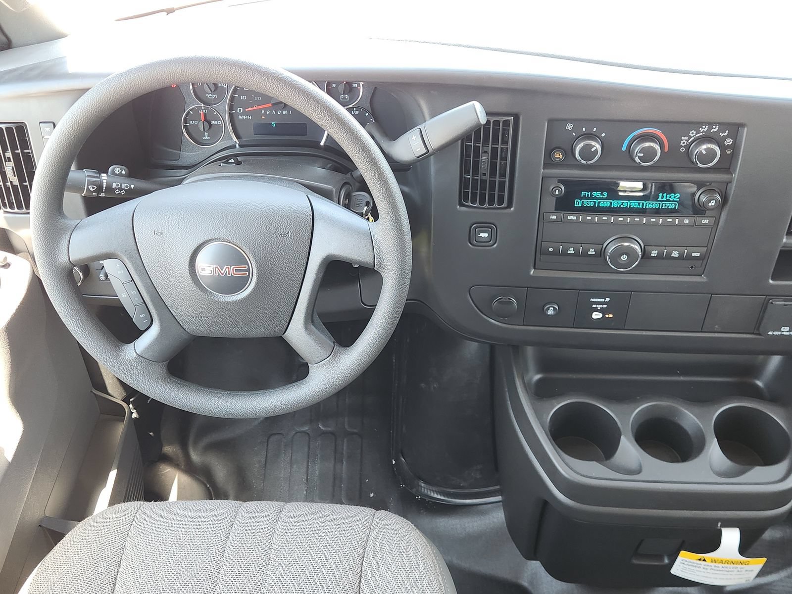 New 2026 GMC Savana 2500 w/ Driver Convenience Package RWD image 31