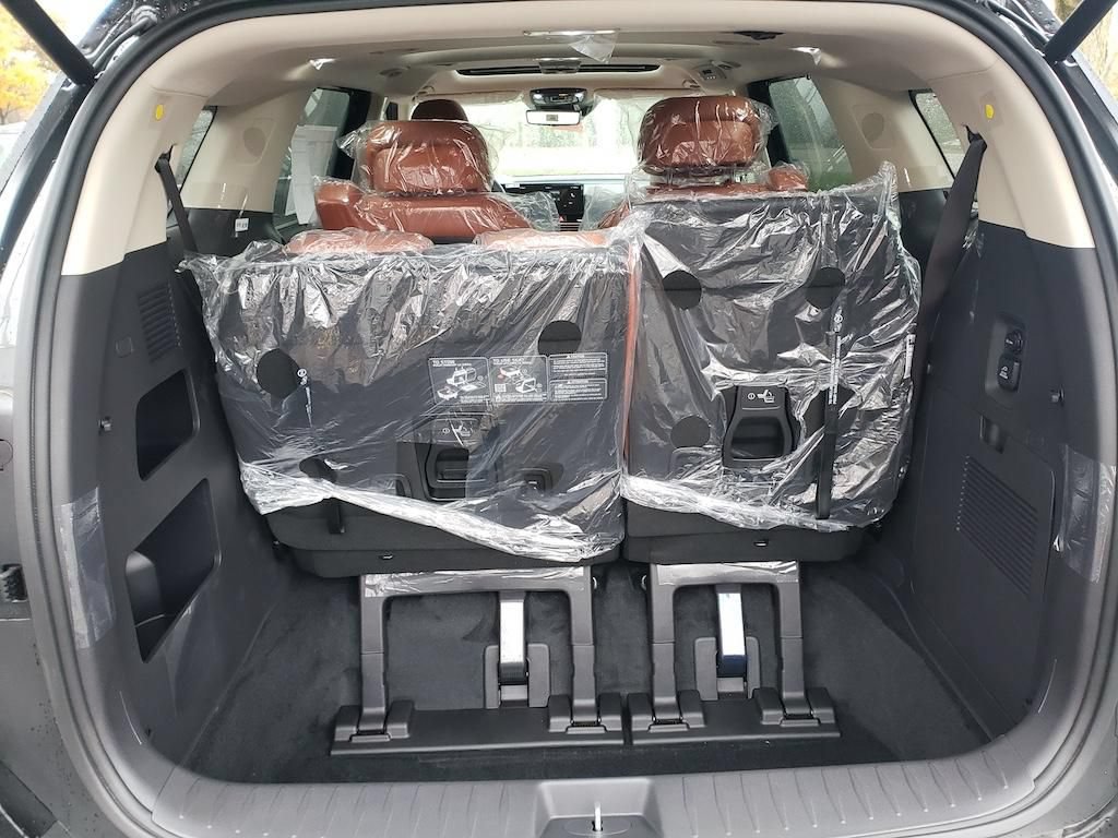 New 2026 Kia Carnival SX Prestige FWD image 7