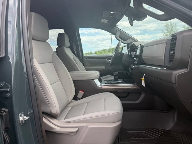 Used 2026 Chevrolet Silverado 1500 LT Trail Boss w/ Safety Package AWD/4WD image 11