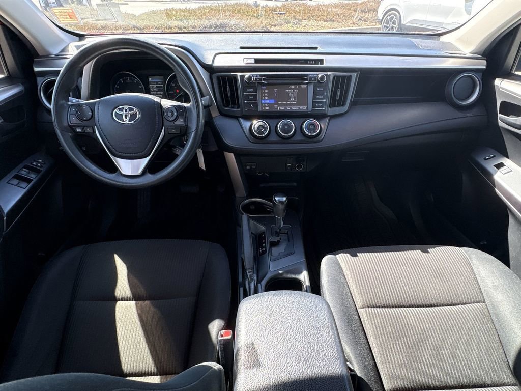 Used 2017 Toyota RAV4 LE image 20