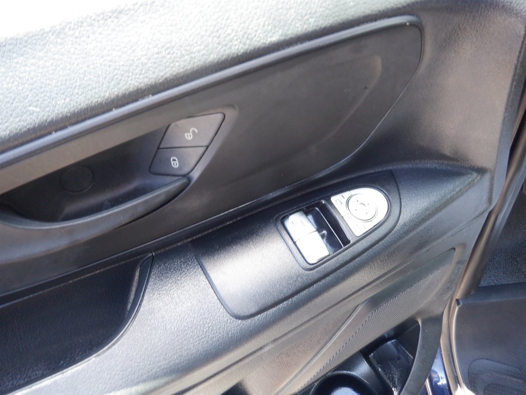 Used 2022 Mercedes-Benz Metris image 13