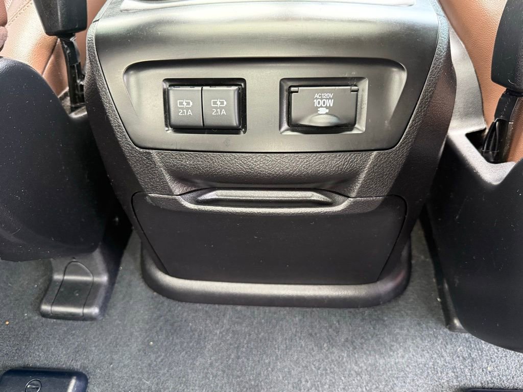 Used 2020 Toyota Sienna Limited Premium image 25