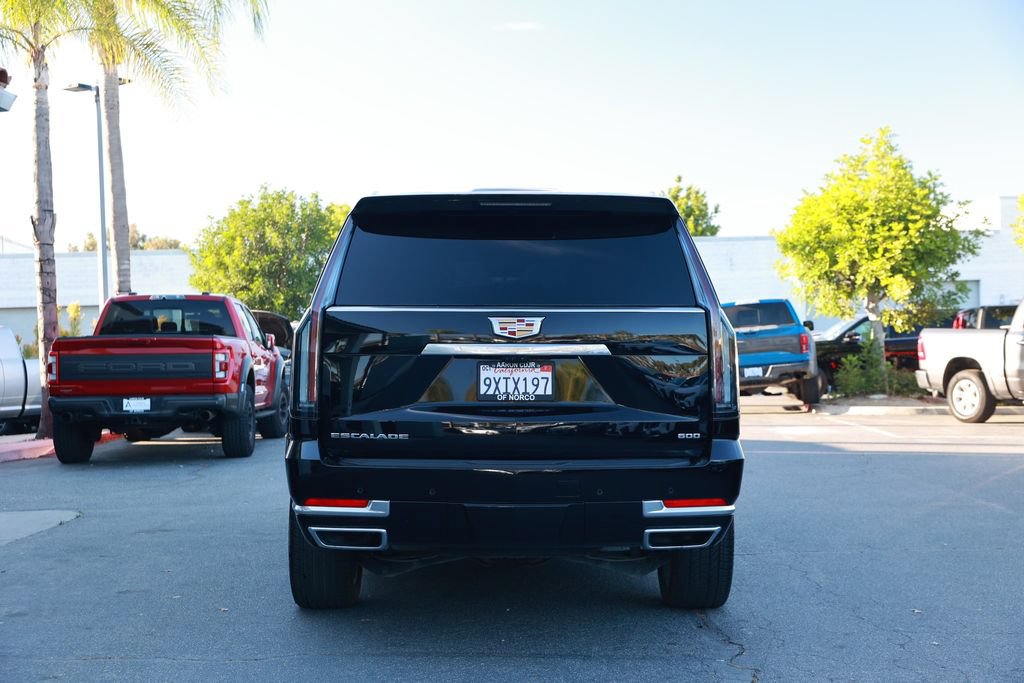 Used 2025 Cadillac Escalade ESV Premium Luxury AWD/4WD image 5