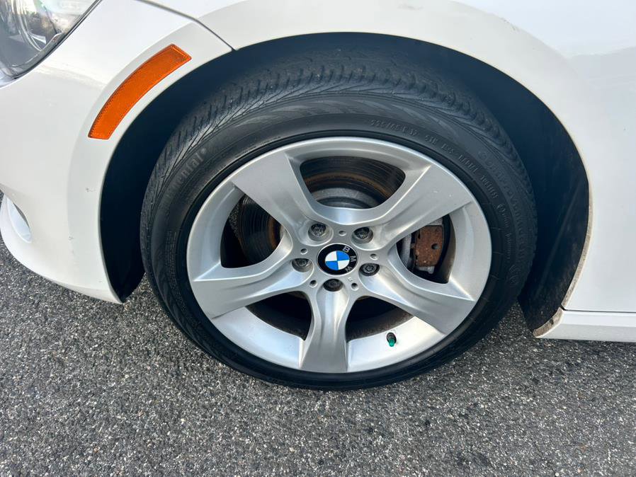 Used 2013 BMW 335i Convertible image 10