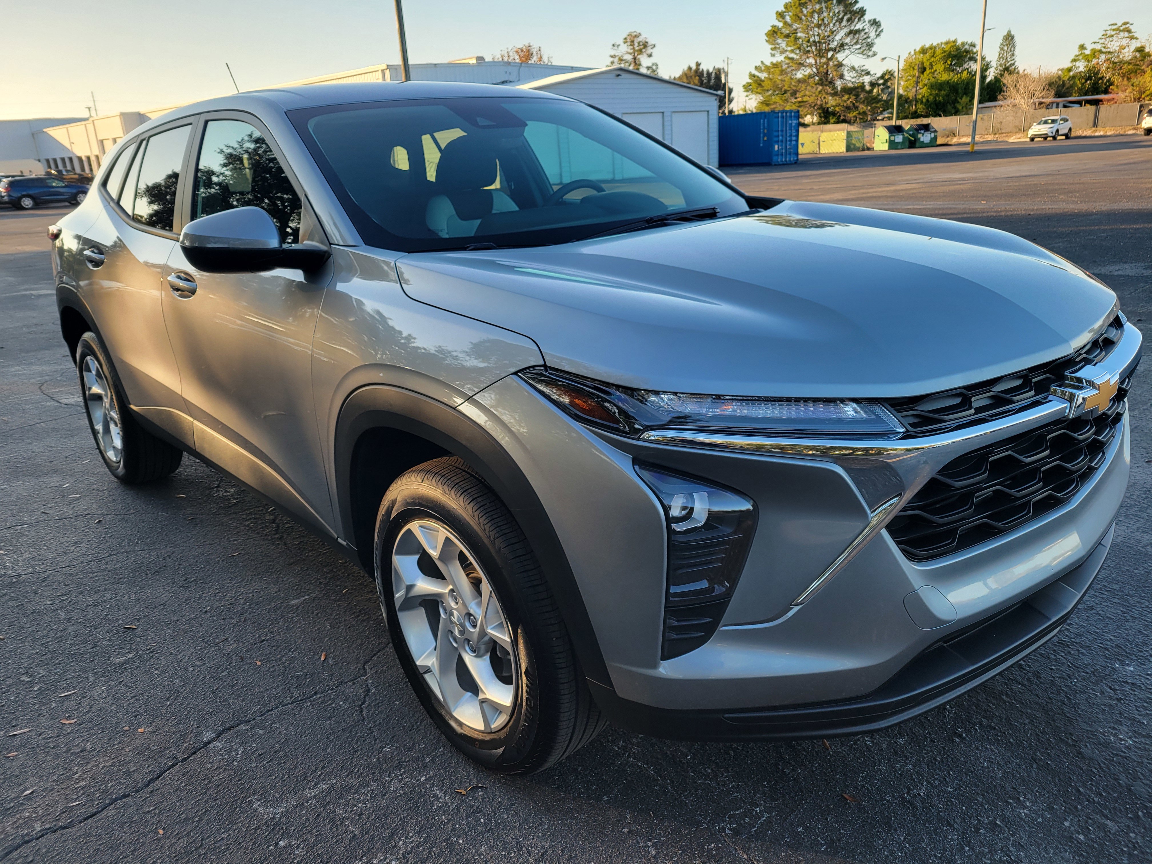 Certified 2025 Chevrolet Trax LS w/ LS Convenience Package image 3